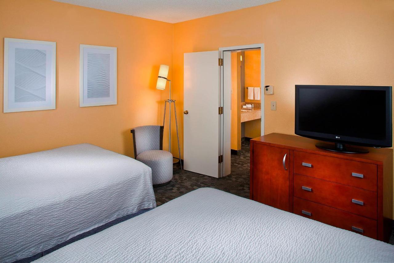 Courtyard By Marriott Huntsville University Drive Exterior foto